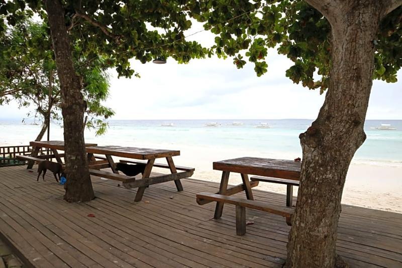 Dubay Panglao Beachfront Resort Libaong Екстериор снимка