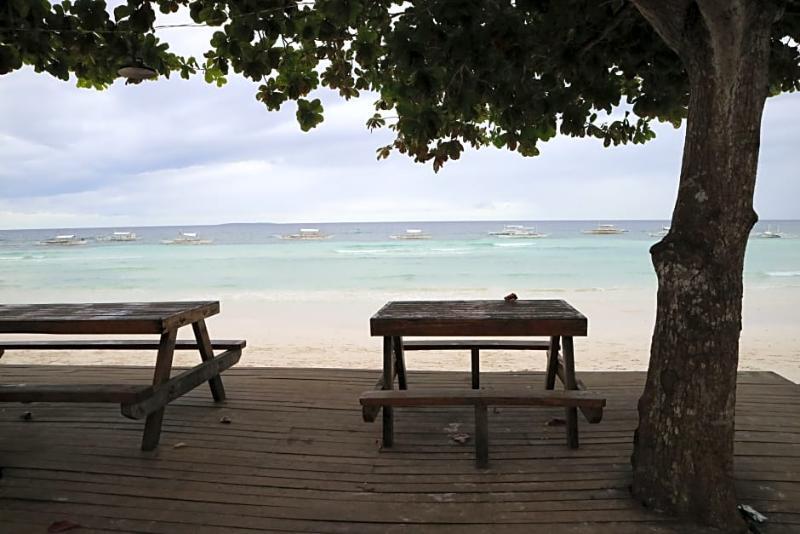 Dubay Panglao Beachfront Resort Libaong Екстериор снимка